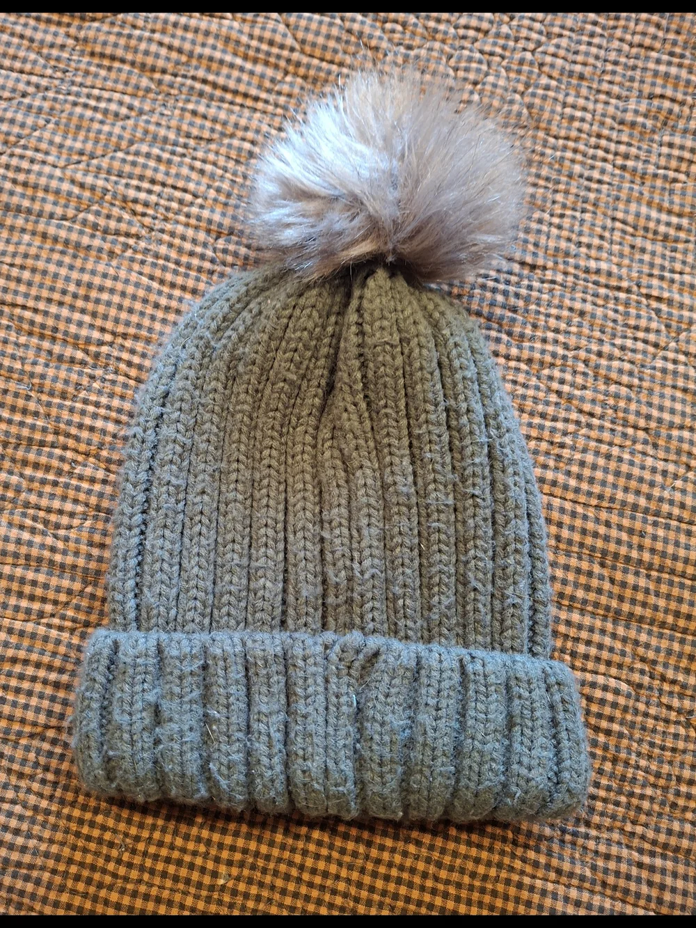 Color Street Grey Knit Pom Beanie with Faux Fur
